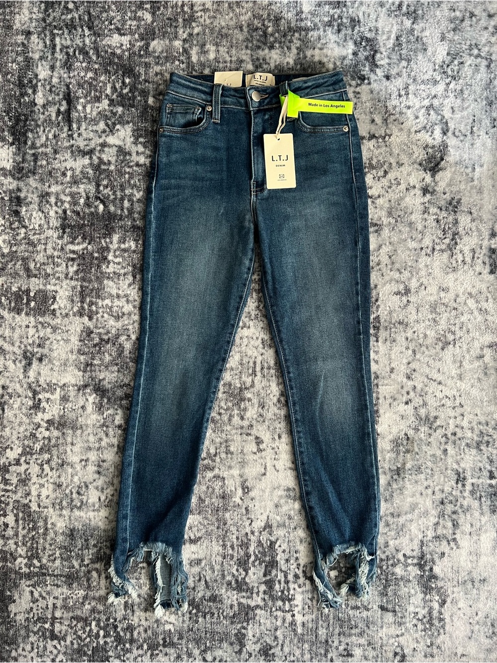 LTJ Letter To Juliet Verona High Rise Ankle Jeans Shredded Cut Hem Size 24